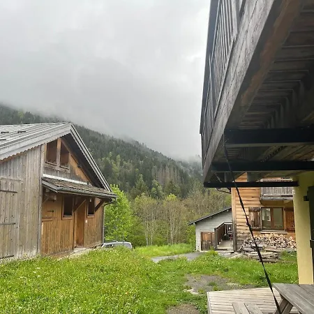 60 M2 In Apartment *
